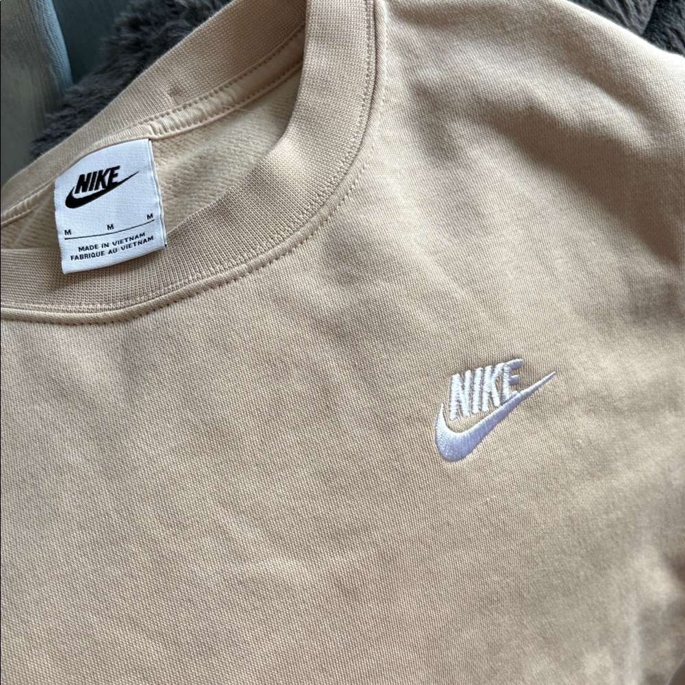 Nike Tan Crewneck Sweatshirt